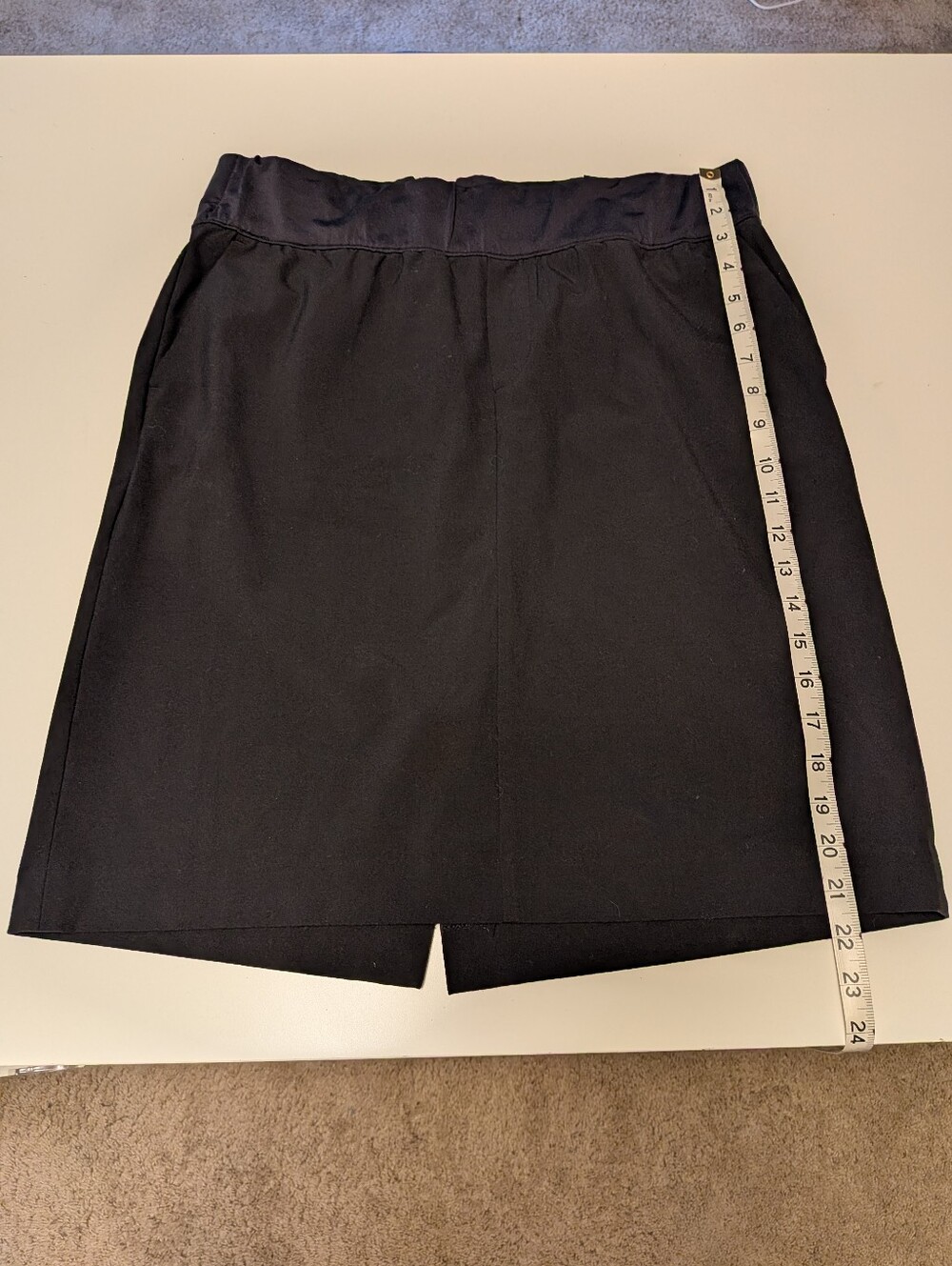 GAP Maternity Black Pencil Skirt in Size 10